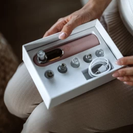 Derma Blush Συσκευή Καθαρισμού Προσώπου με Vacuum και 4 Κεφαλές (Thumb 6)