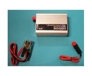 Inverter αυτοκινήτου 300 Watt μετατρέπει τα 12V σε 220V
